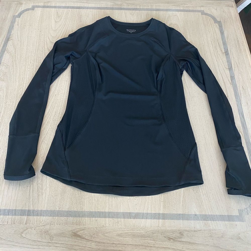 ATHLETA Long Sleeve Top Size Medium.